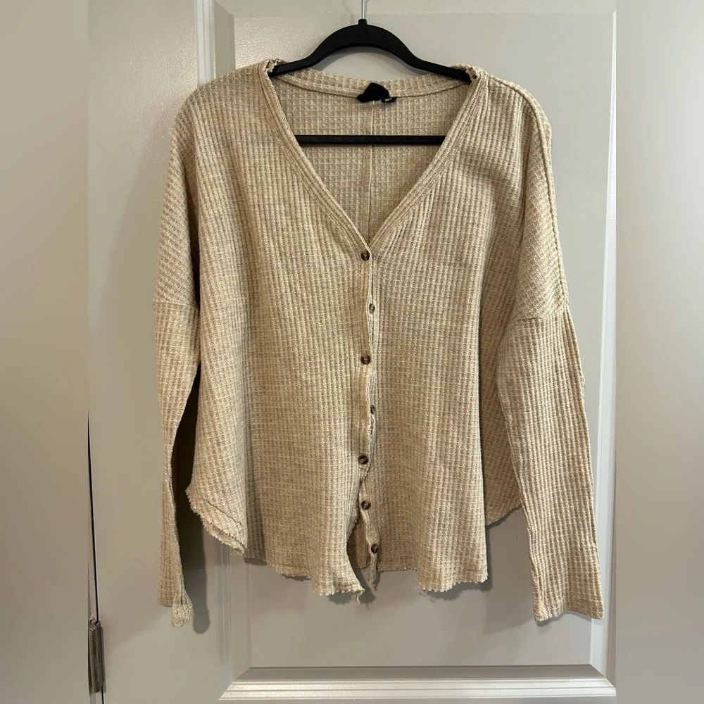 Urban Outfitters Beige Waffle Knit Henley - Picture 1 of 6